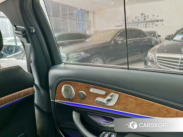 Mercedes-Benz E-class 2021 Черный из Китая, фото 3