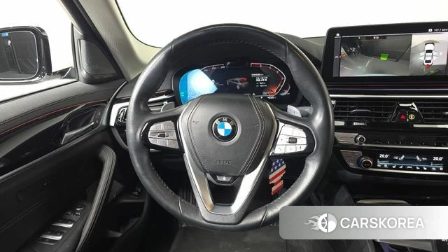 BMW 5 Series (G30) 2021 Белый из Кореи, фото 3