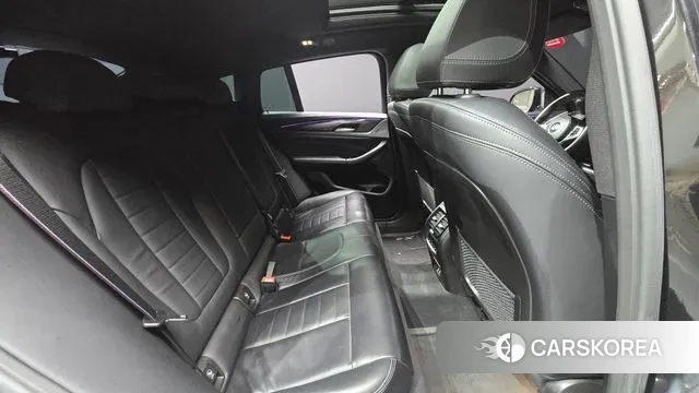 BMW X4 (G02) 2024 Черный из Кореи, фото 3