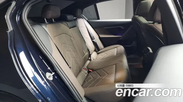 BMW 5 Series (G60) 2023 Черный из Кореи, фото 3