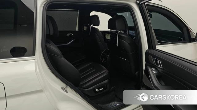 BMW X7 (G07) 2021 Белый из Кореи, фото 3