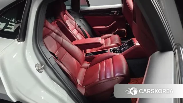 Porsche Panamera (971) 2018 Белый из Кореи, фото 3