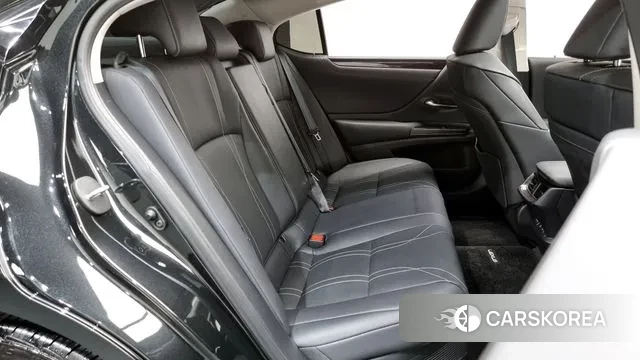 Lexus ES300h 7th generation 2020 Черный из Кореи, фото 3