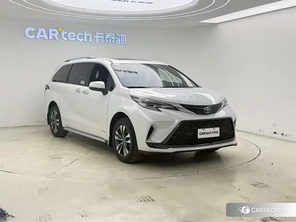 Toyota Granvia 2025 Белый из Китая, фото 3