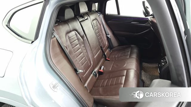 BMW X4 (G02) 2023 Серебристо-серый из Кореи, фото 3