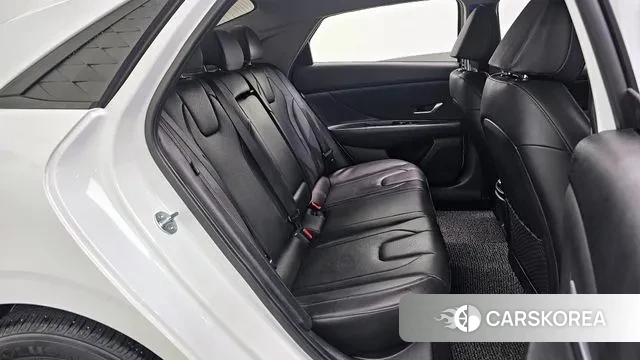 Hyundai The New Avante (CN7) 2023 Белый из Кореи, фото 3