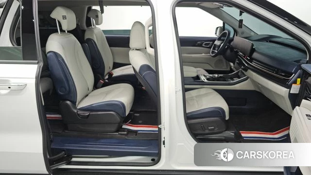 Kia The New Carnival 4th Generation 2025 Белый из Кореи, фото 3
