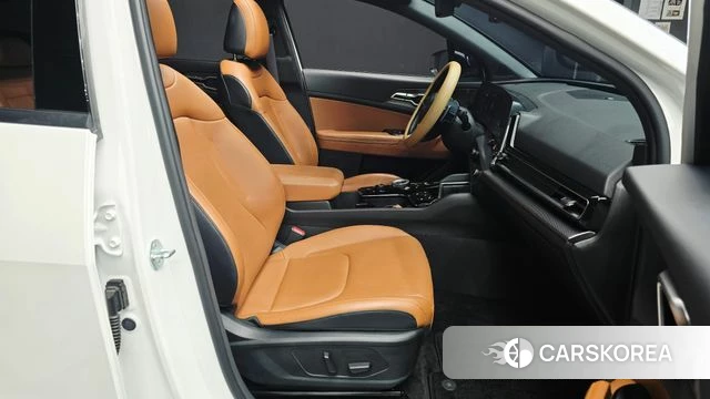 Kia Sportage 5th Generation 2022 Белый из Кореи, фото 3