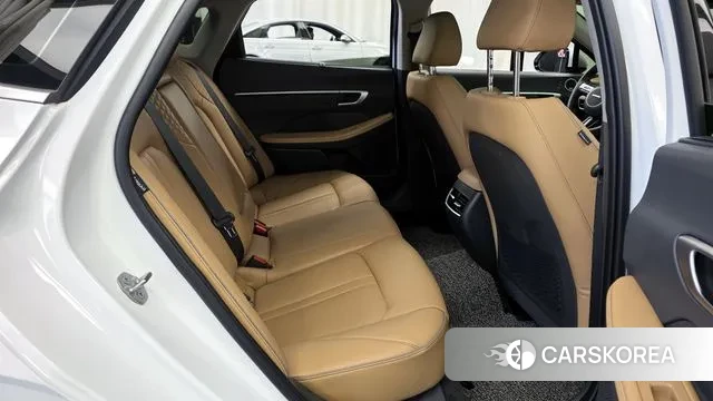 Hyundai Sonata D Edge (DN8) 2023 Белый из Кореи, фото 3