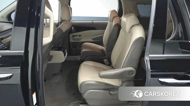 Kia Carnival 4th generation 2023 Черный из Кореи, фото 3