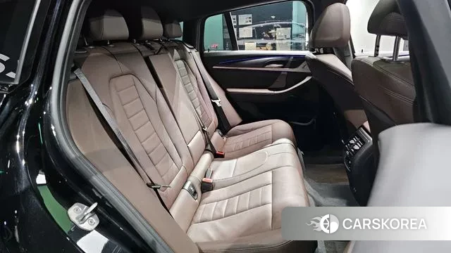 BMW X4 (G02) 2023 Черный из Кореи, фото 3