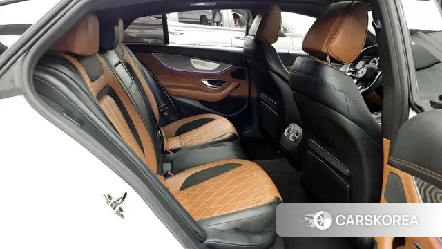 Mercedes-Benz AMG GT 2023 Белый из Кореи, фото 3