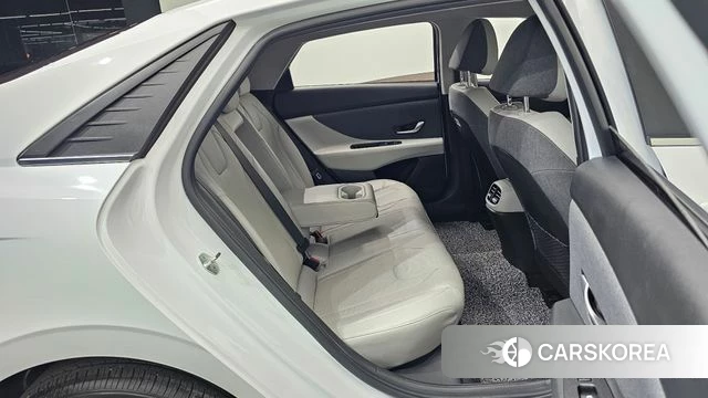 Hyundai Avante (CN7) 2022 Белый из Кореи, фото 3