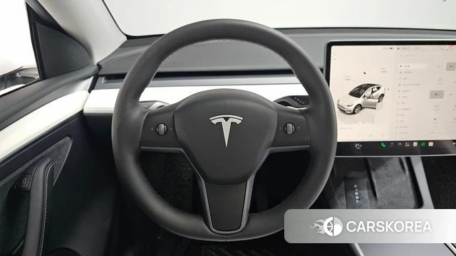 Tesla Model Y 2023 Белый из Кореи, фото 3