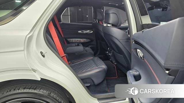 Genesis GV70 2022 Белый из Кореи, фото 3