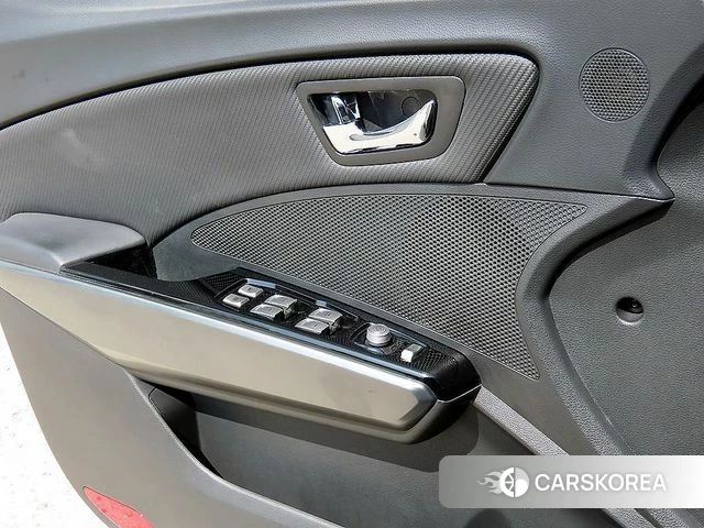 Ssangyong Tivoli Armor 2019 Серый из Кореи, фото 3