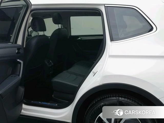 Volkswagen Tiguan L PHEV 2021 Белый из Китая, фото 3