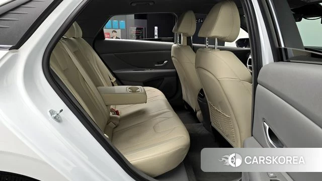 Hyundai Avante (CN7) 2023 Белый из Кореи, фото 3