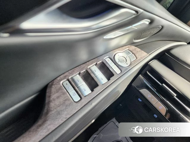 Genesis G80 (RG3) 2024 Черный из Кореи, фото 3