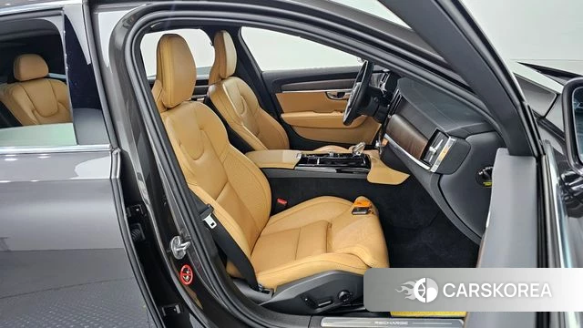 Volvo S90 2023 Черный из Кореи, фото 3