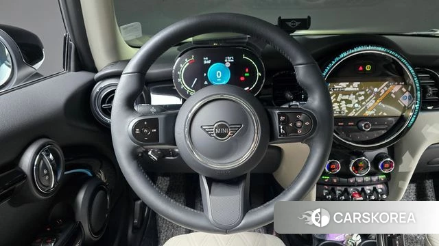 Mini Cooper S 2023 Белый из Кореи, фото 3