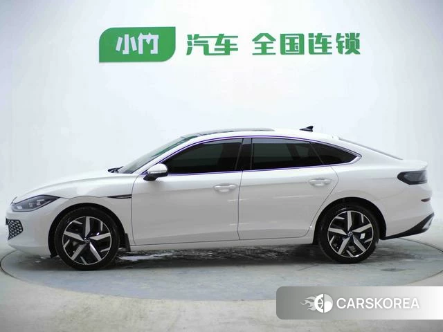 Volkswagen Lingdu 2023 Белый из Китая, фото 3