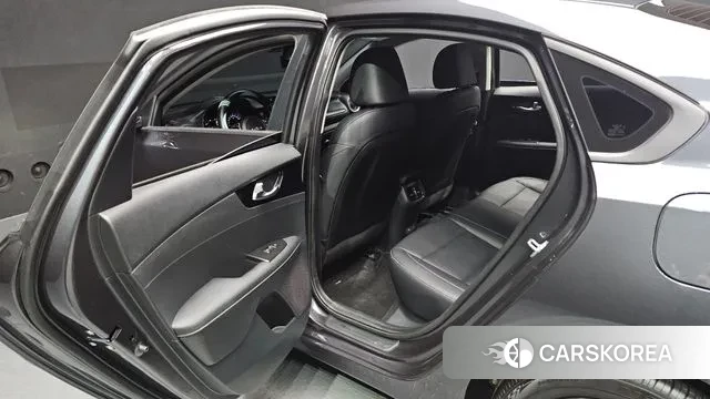 Kia The New K3 2nd generation 2023 Серый из Кореи, фото 3