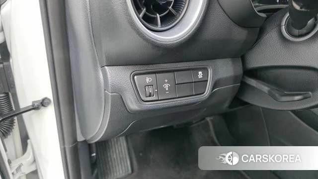 Kia The New K3 2nd generation 2024 Белый из Кореи, фото 3