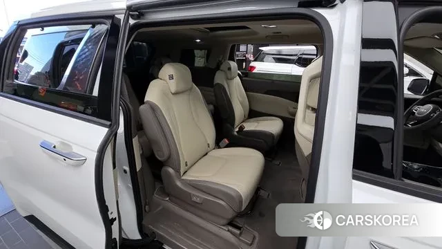 Kia The New Carnival 4th Generation 2023 Белый из Кореи, фото 3