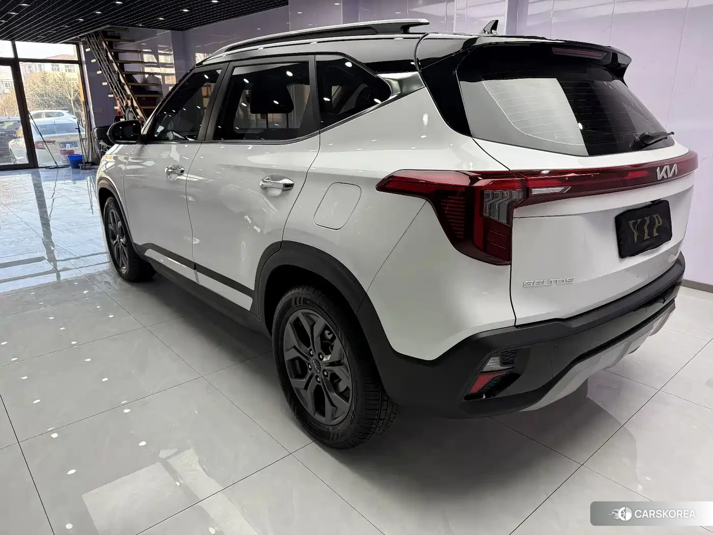 Kia Seltos 2023 Белый из Китая, фото 3