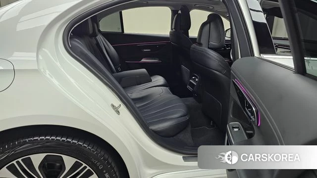 Mercedes-Benz E-Class W214 2024 Белый из Кореи, фото 3