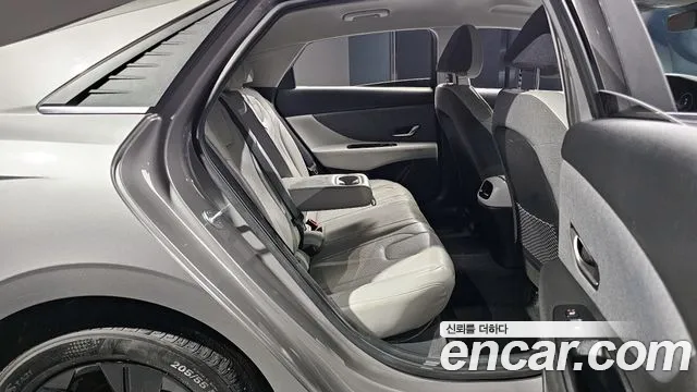 Hyundai Avante (CN7) 2020 Серебристо-серый из Кореи, фото 3