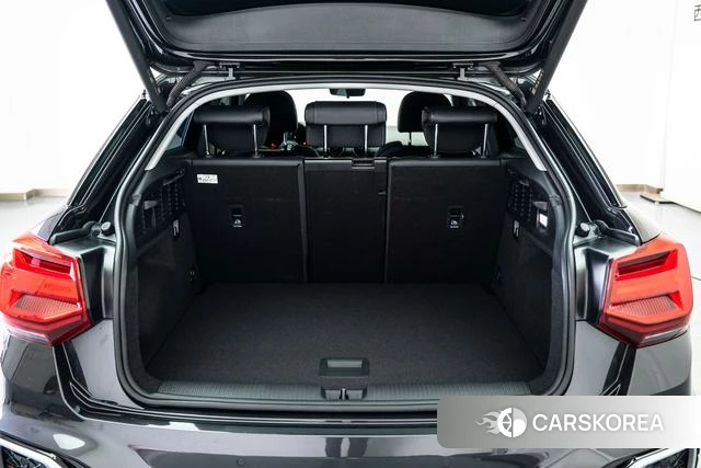 Audi Q2L 2024 Черный из Китая, фото 3