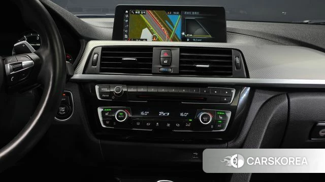 BMW 3 Series (F30) 2018 Черный из Кореи, фото 3