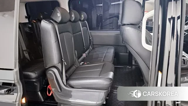 Hyundai Staria 2022 Черный из Кореи, фото 3