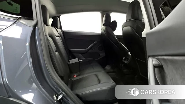 Tesla Model Y 2021 Серый из Кореи, фото 3