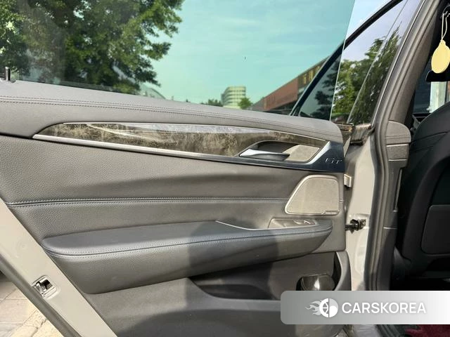 BMW 6 series GT 2023 Темно-серый из Китая, фото 3