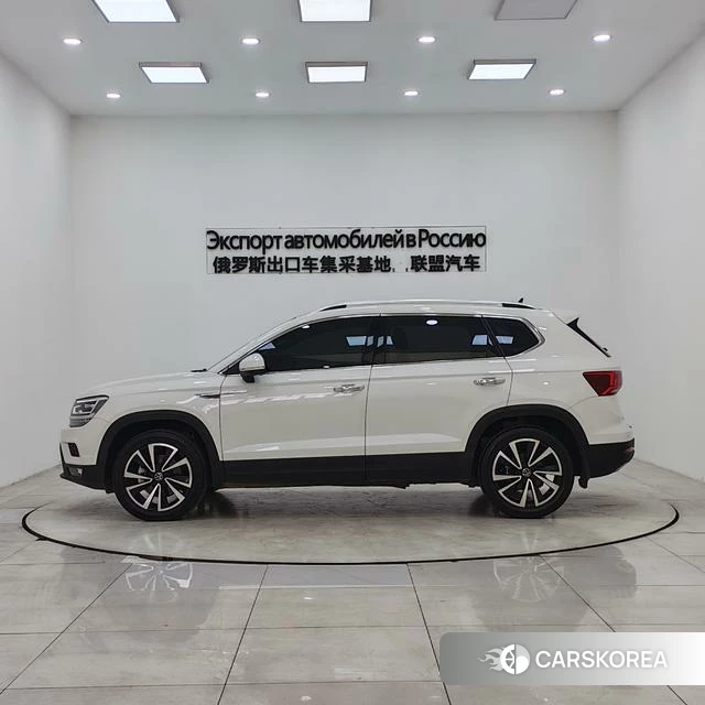 Volkswagen Tuyue 2022 Белый из Китая, фото 3