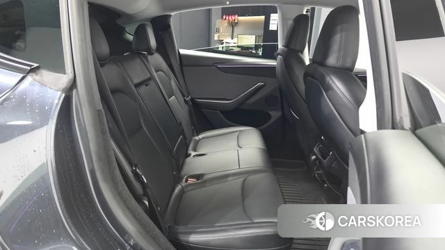 Tesla Model Y 2025 Серый из Кореи, фото 3