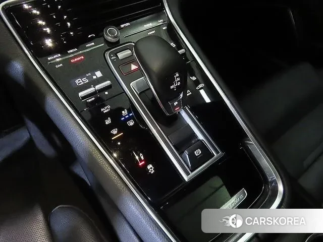 Porsche Panamera (971) 2019 Черный из Кореи, фото 3