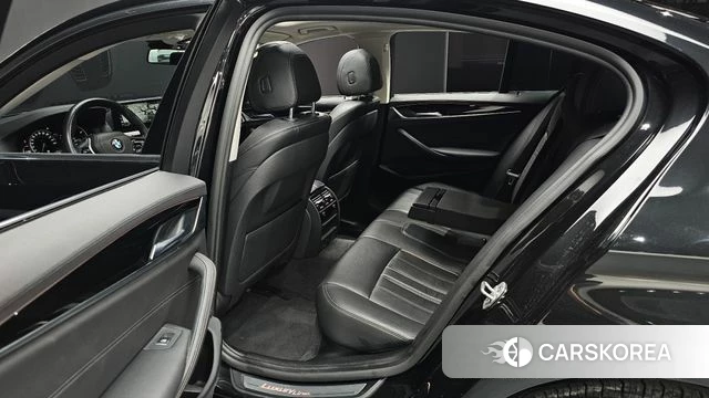 BMW 5 Series (G30) 2018 Черный из Кореи, фото 3