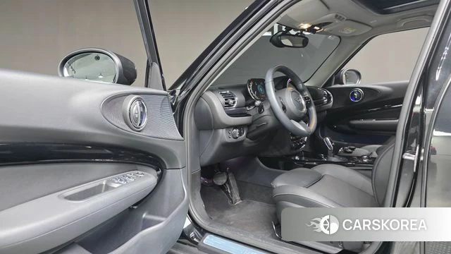 Mini Cooper Clubman 2023 Черный из Кореи, фото 3