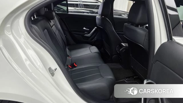 Mercedes-Benz A-Class W177 2024 Белый из Кореи, фото 3