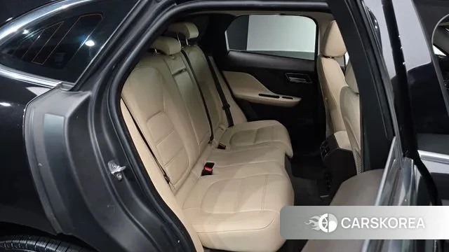 Jaguar F-PACE 2018 Черный из Кореи, фото 3