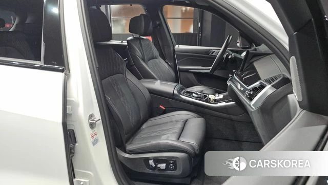 BMW X5 (G05) 2023 Белый из Кореи, фото 3