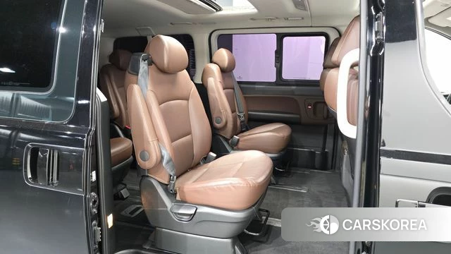 Hyundai The New Grand Starex 2018 Черный из Кореи, фото 3