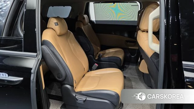 Kia Carnival 4th generation 2023 Черный из Кореи, фото 3