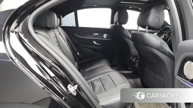 Mercedes-Benz E-Class W213 2021 Черный из Кореи, фото 3