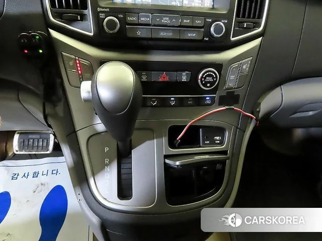 Hyundai The New Grand Starex 2018 Желтый из Кореи, фото 3