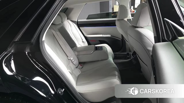 Hyundai Grandeur Hybrid (GN7) 2023 Черный из Кореи, фото 3